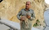 رئیس اداره حفاظت محیط زیست کهگیلویه از کشته شدن و شهادت یک محیط بان این اداره در کوه خائیز این شهرستان خبر داد.